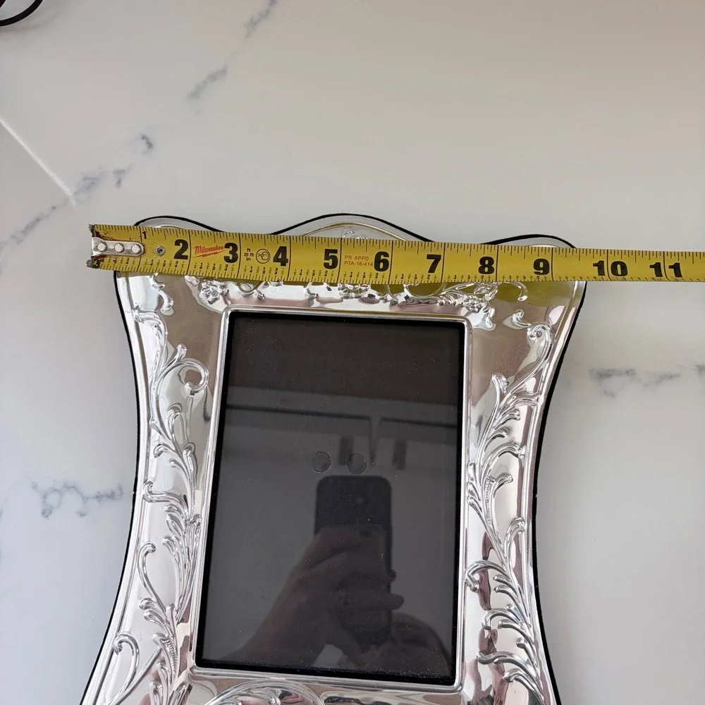Vintage Style Silver Floral Embossed 5x7 Picture Frame Ornate Curved Border